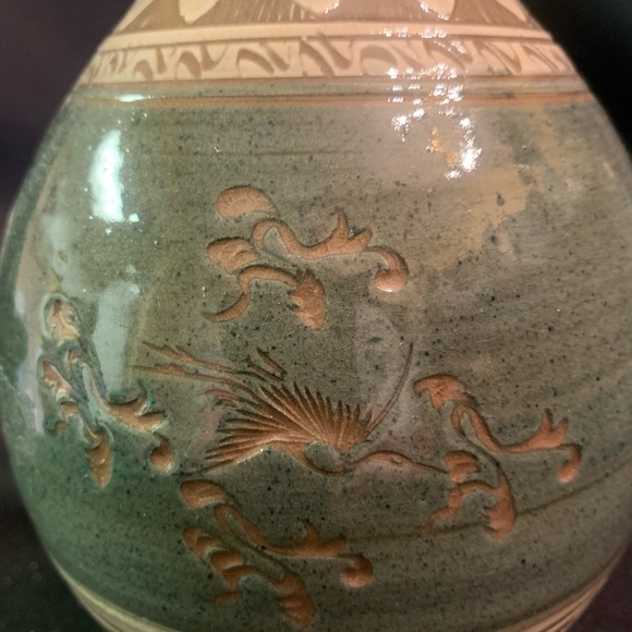 Vase - striking pottery vase - Picture 2 of 11